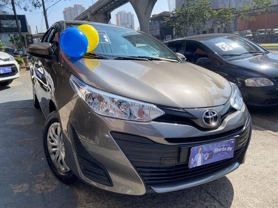 TOYOTA YARIS 1.5 16V FLEX SEDAN XL LIVE MULTIDRIVE